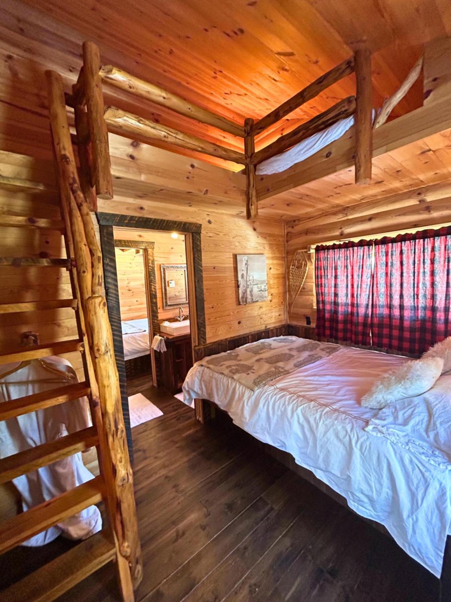 Chalet Les Chalets De Moh - 14 Chalets Independants La Malbaie