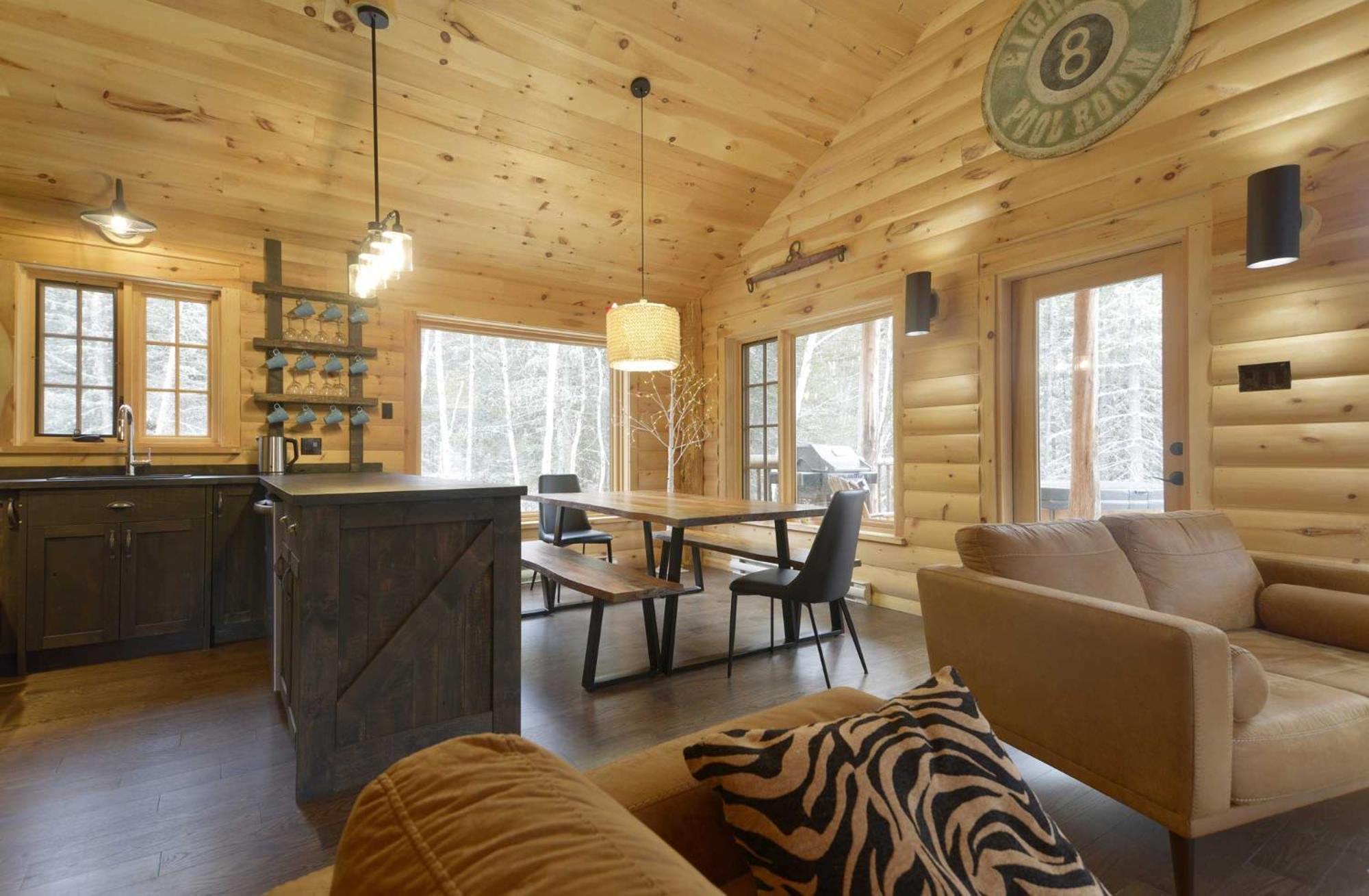 Chalet Bigfoot - De Moh - 6 - Jacuzzi La Malbaie
